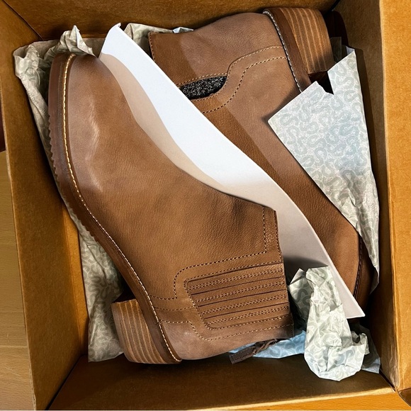 NIB Softwalk Leather Ramona Booties sz 9.5 - Picture 12 of 13